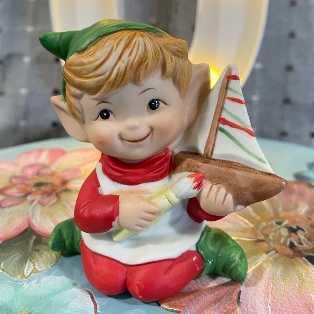Vintage Homco Christmas Elves Figurines
Set 5253 Set of Three (3) - Picture 11 of 16